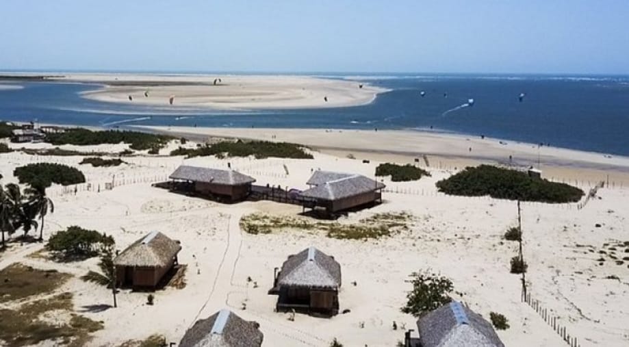 Atins e praia